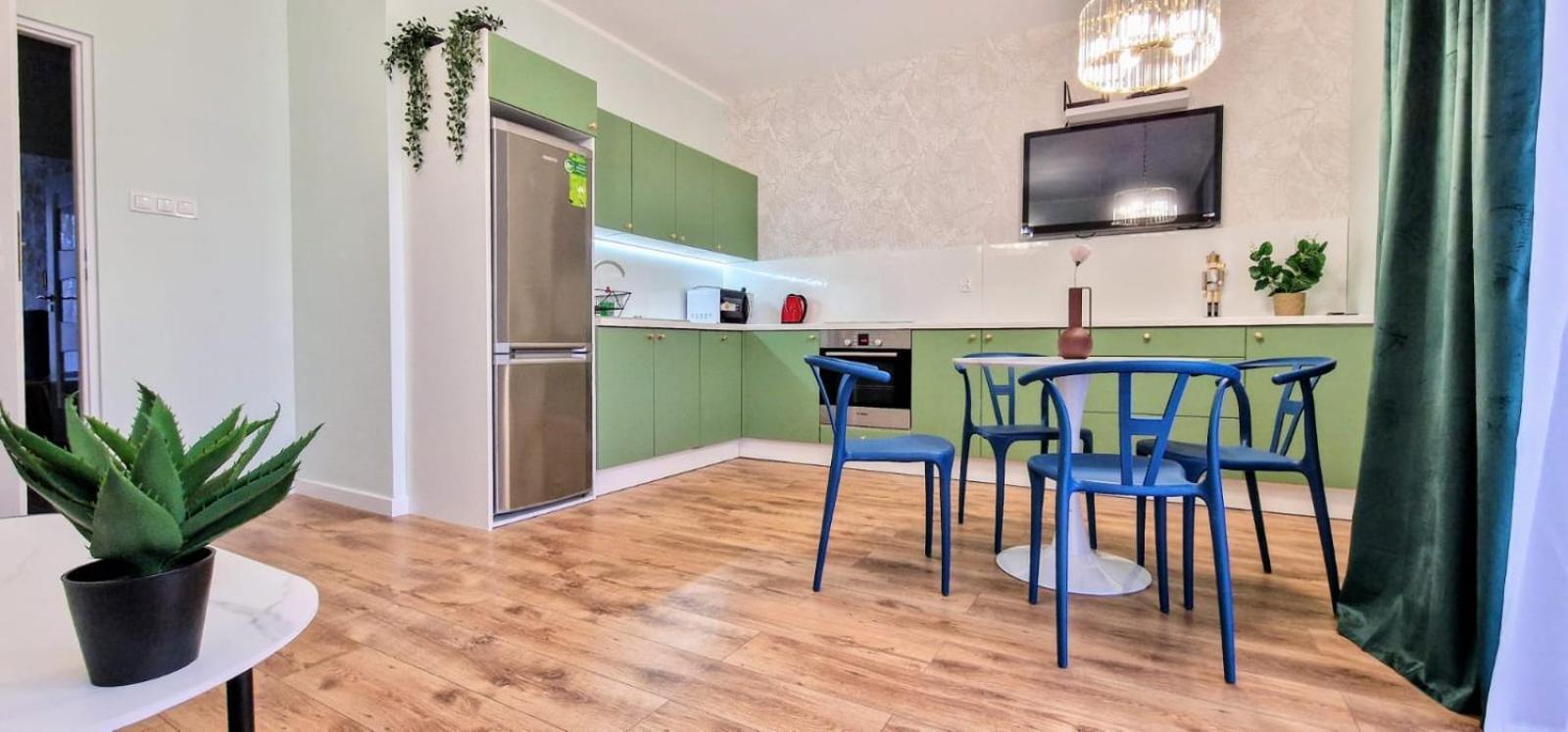 District&city Gateaway Free Parking! Lodz (Lodz)